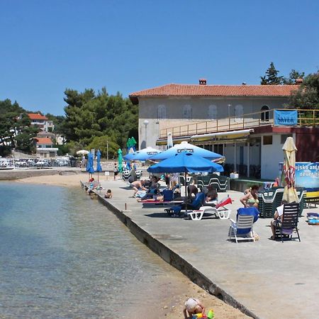 Apartments And Rooms By The Sea Palit, Rab - 5044 Exterior photo