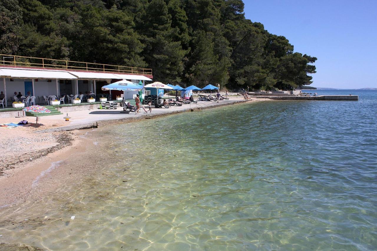 Apartments And Rooms By The Sea Palit, Rab - 5044 Exterior photo
