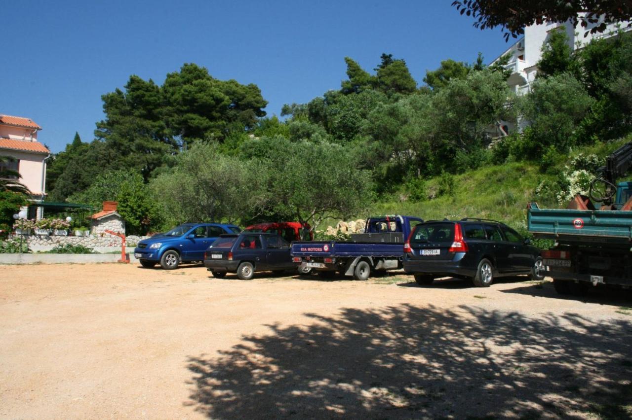 Apartments And Rooms By The Sea Palit, Rab - 5044 Exterior photo