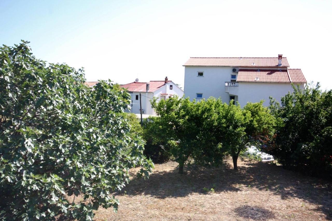 Apartments And Rooms By The Sea Palit, Rab - 5044 Exterior photo