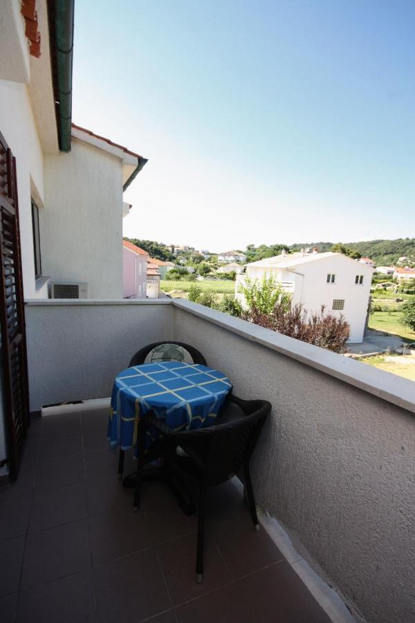 Apartments And Rooms By The Sea Palit, Rab - 5044 Exterior photo